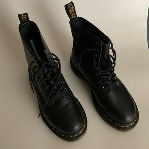 Black Leather Dr.Martens